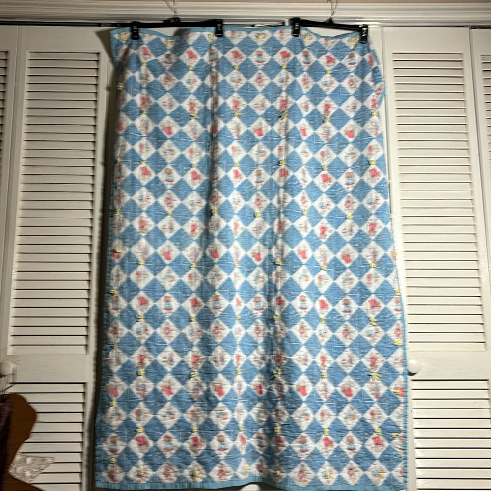 Vintage Quilt - Holly Hobby